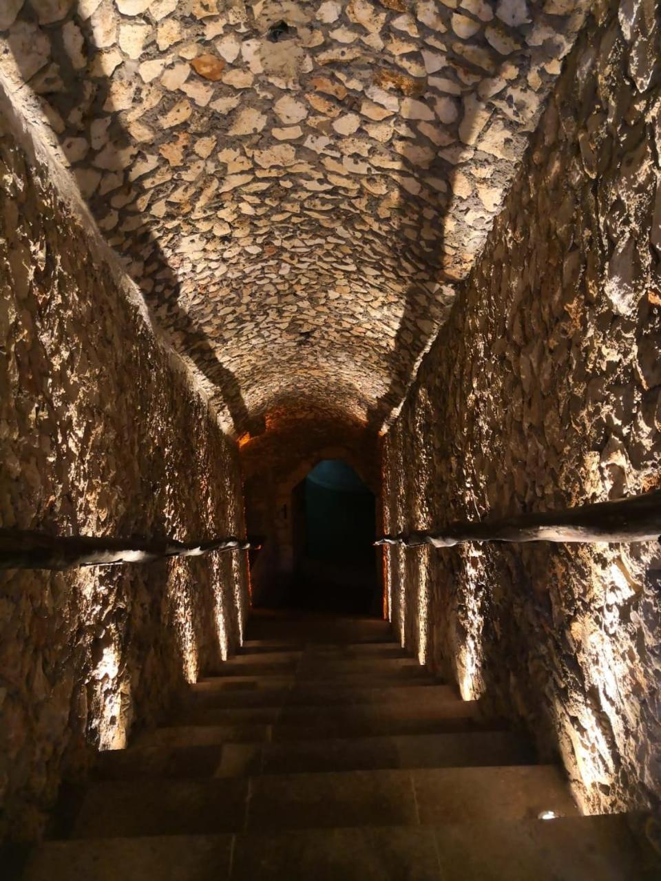 Hotel Zentik Project & Saline Cave Вальядолід Екстер'єр фото